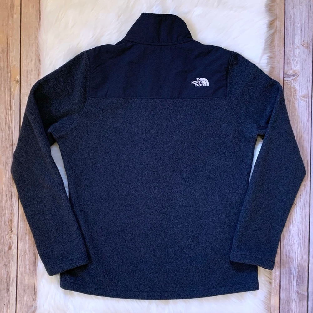 The North Face Women’s 200 Tundra Fleece Pullover - Picture 3 of 5